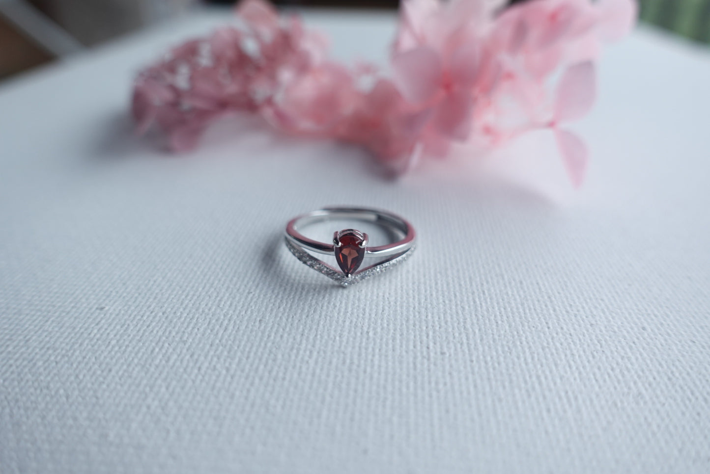 R0210 | Red Garnet