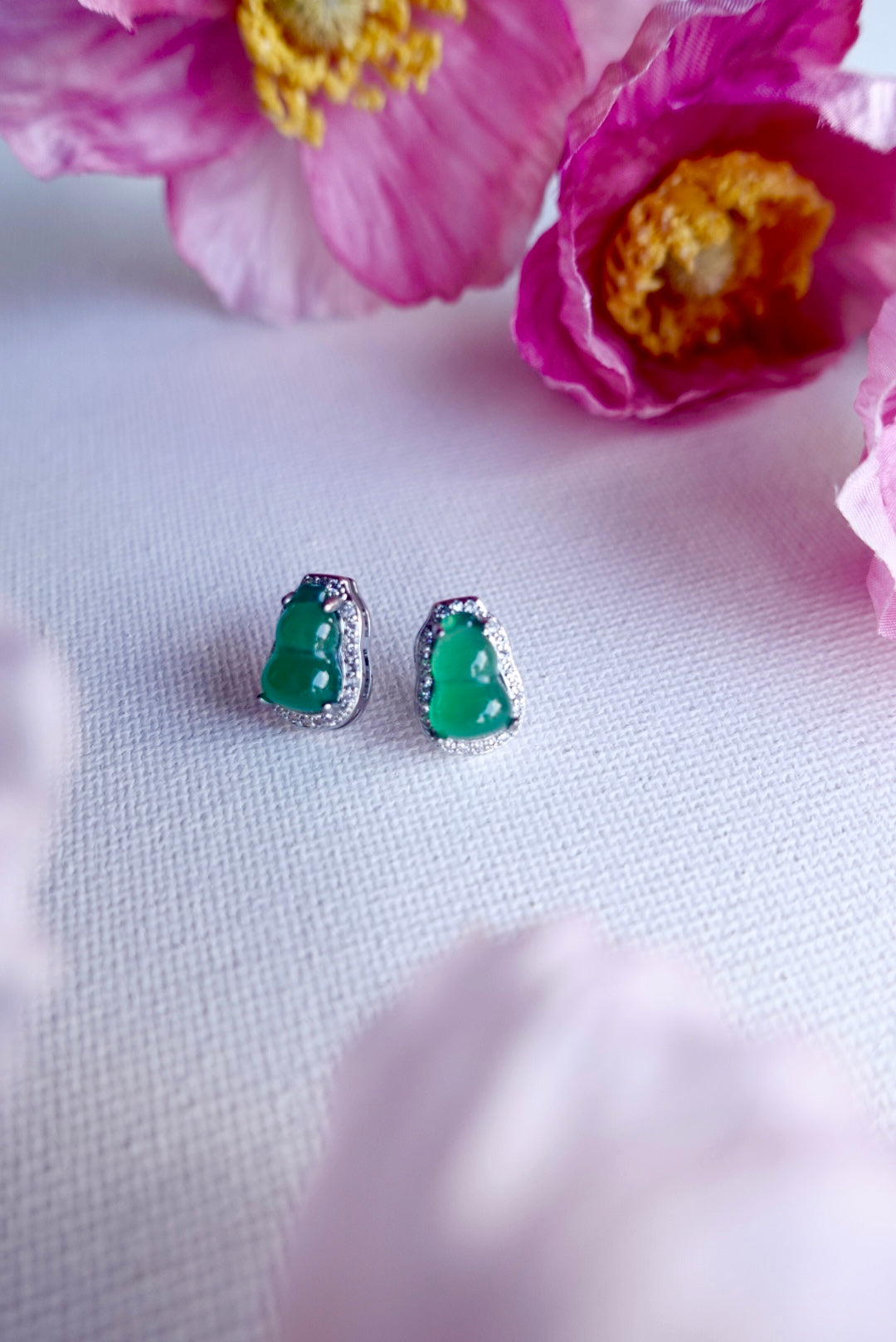 E2202 | Type A Green Cabochon Jade Earrings