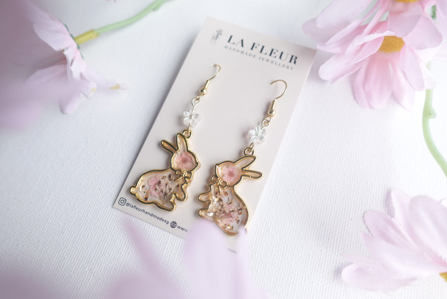 RE1367 | Easter Bunny Real Flower Earrings