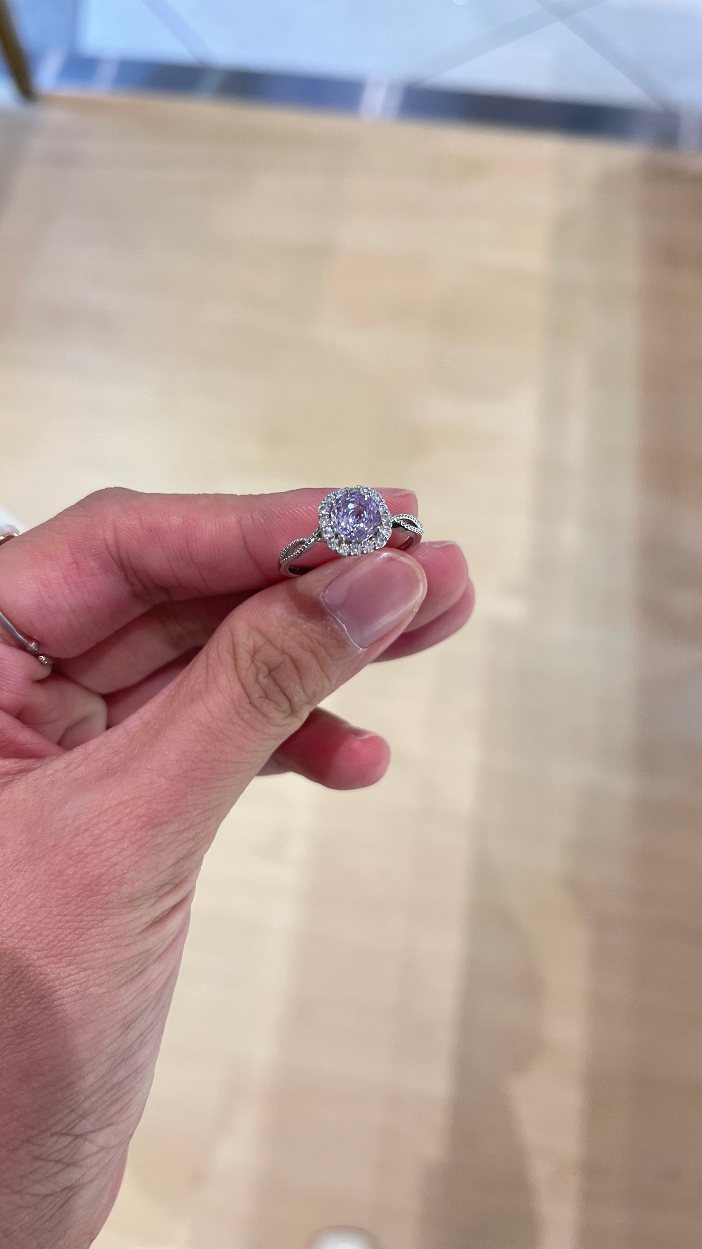 R0224 | Amethyst