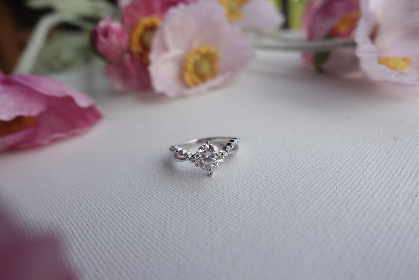R0208 | Moissanite