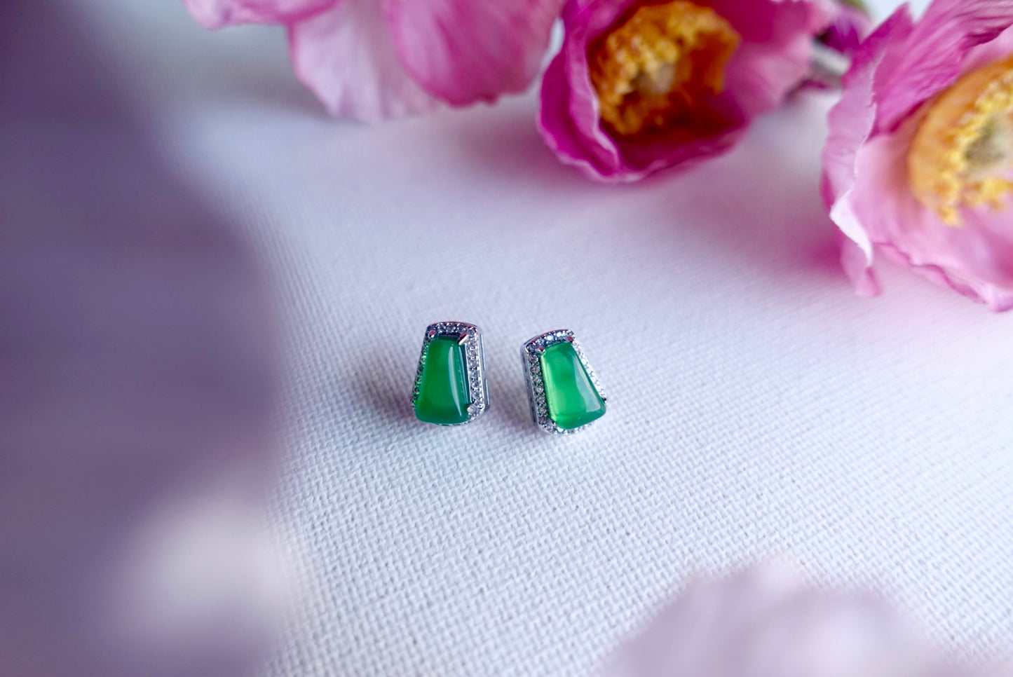 E2203 | Type A Green Cabochon Jade Earrings