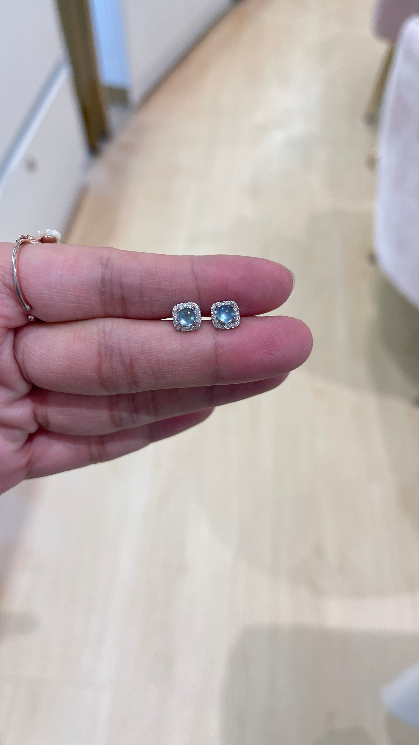 E2229 | Aquamarine