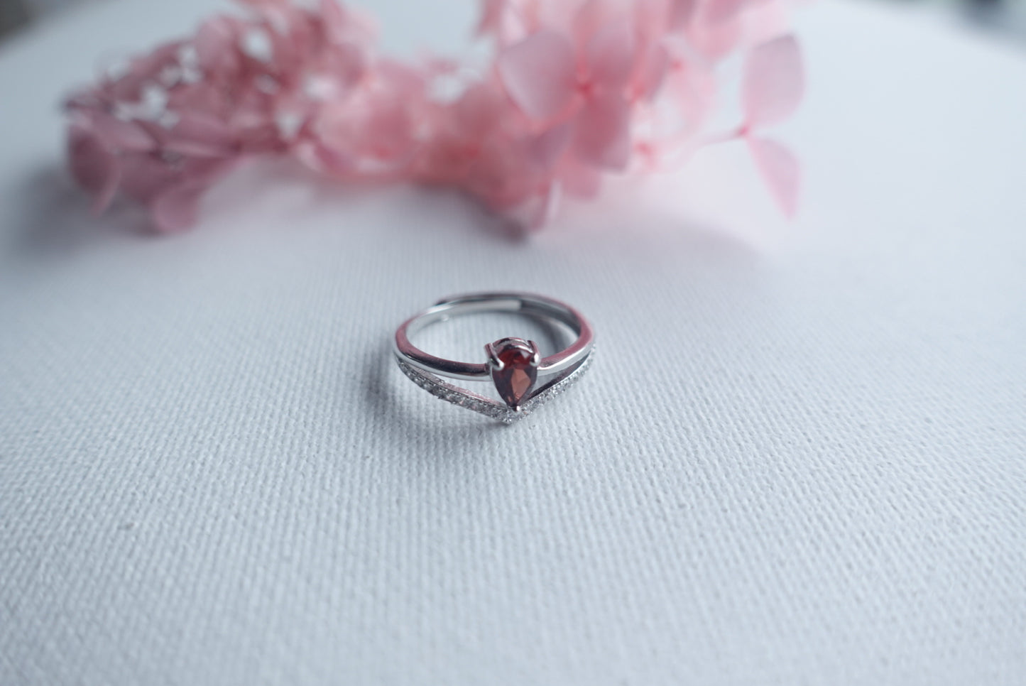 R0210 | Red Garnet