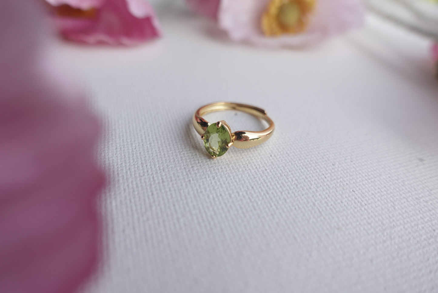 R0205 | Peridot