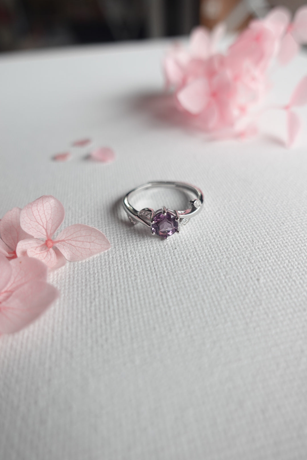 R0220 | Amethyst