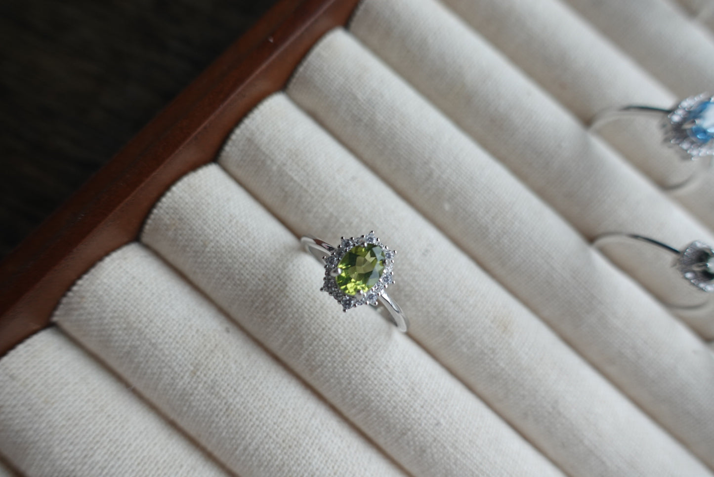 R0213 | Peridot