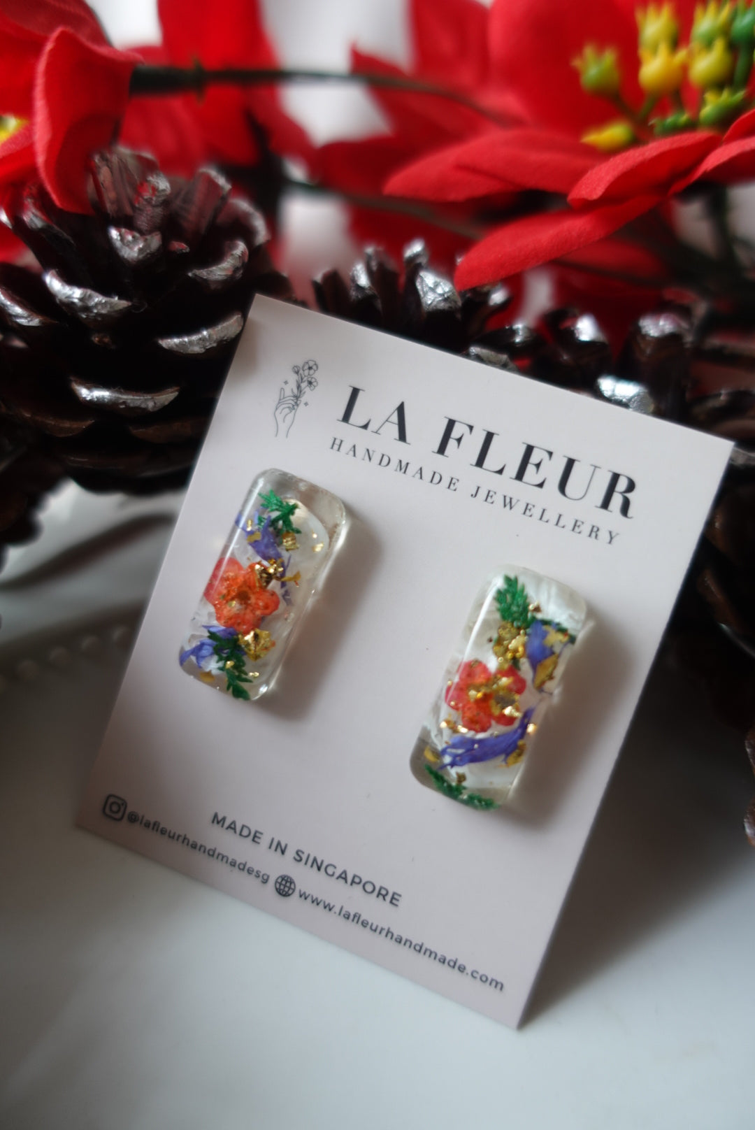 RE1345 | Joy to the World Christmas Earrings