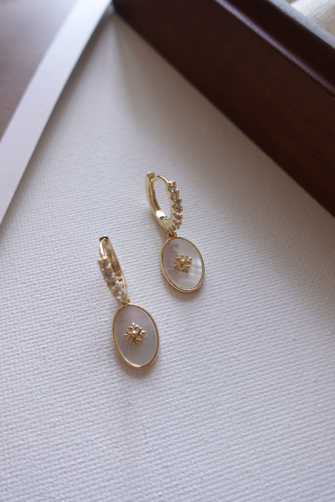 E1714 | L'Amore Mother of Pearl Jewelry